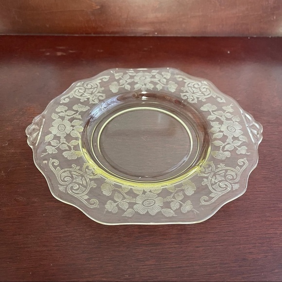 Vintage 1930s Cambridge Apple Blossom Yellow One Salad Plate - Picture 2 of 11